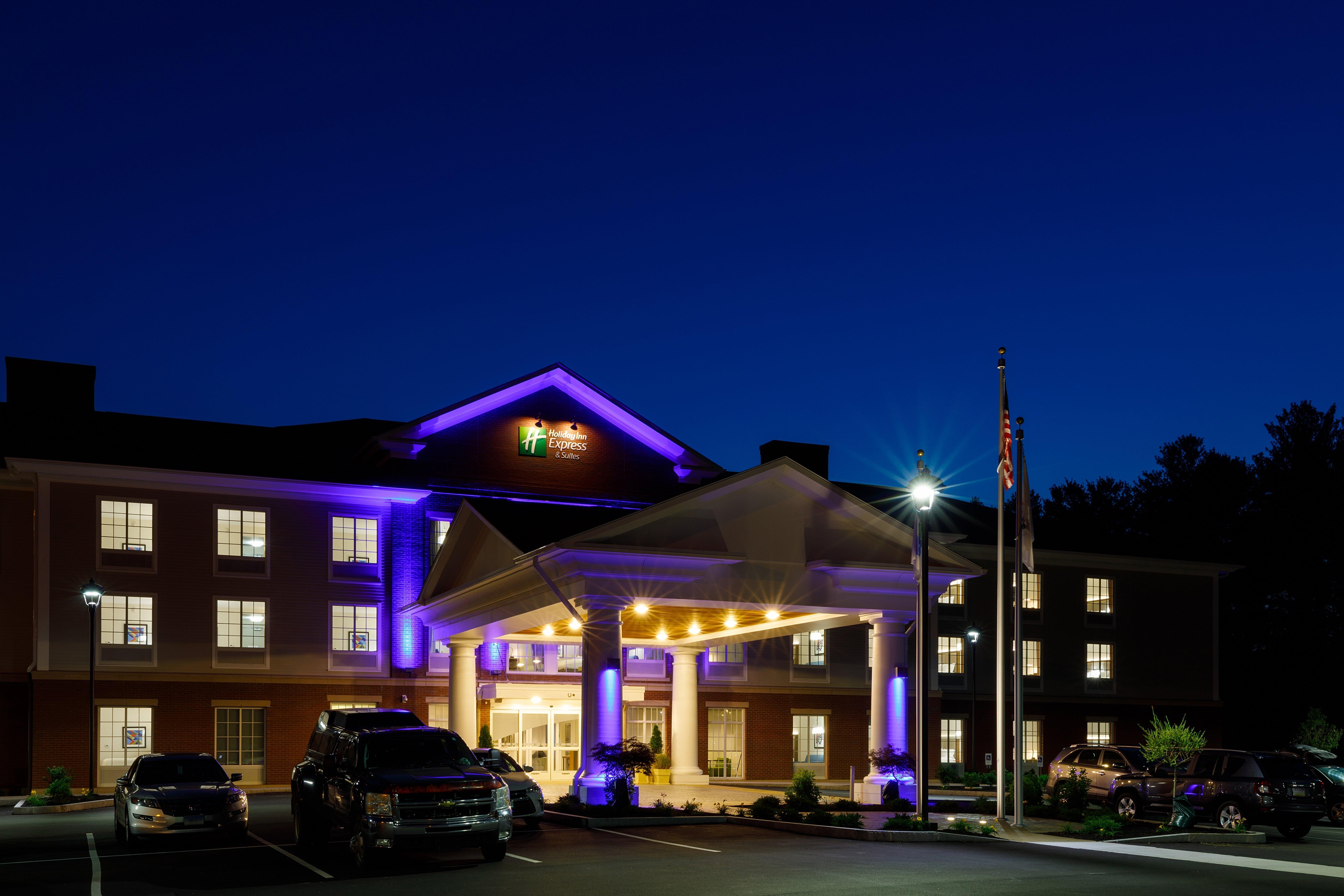 Holiday Inn Express & Suites - Sturbridge By Ihg Luaran gambar