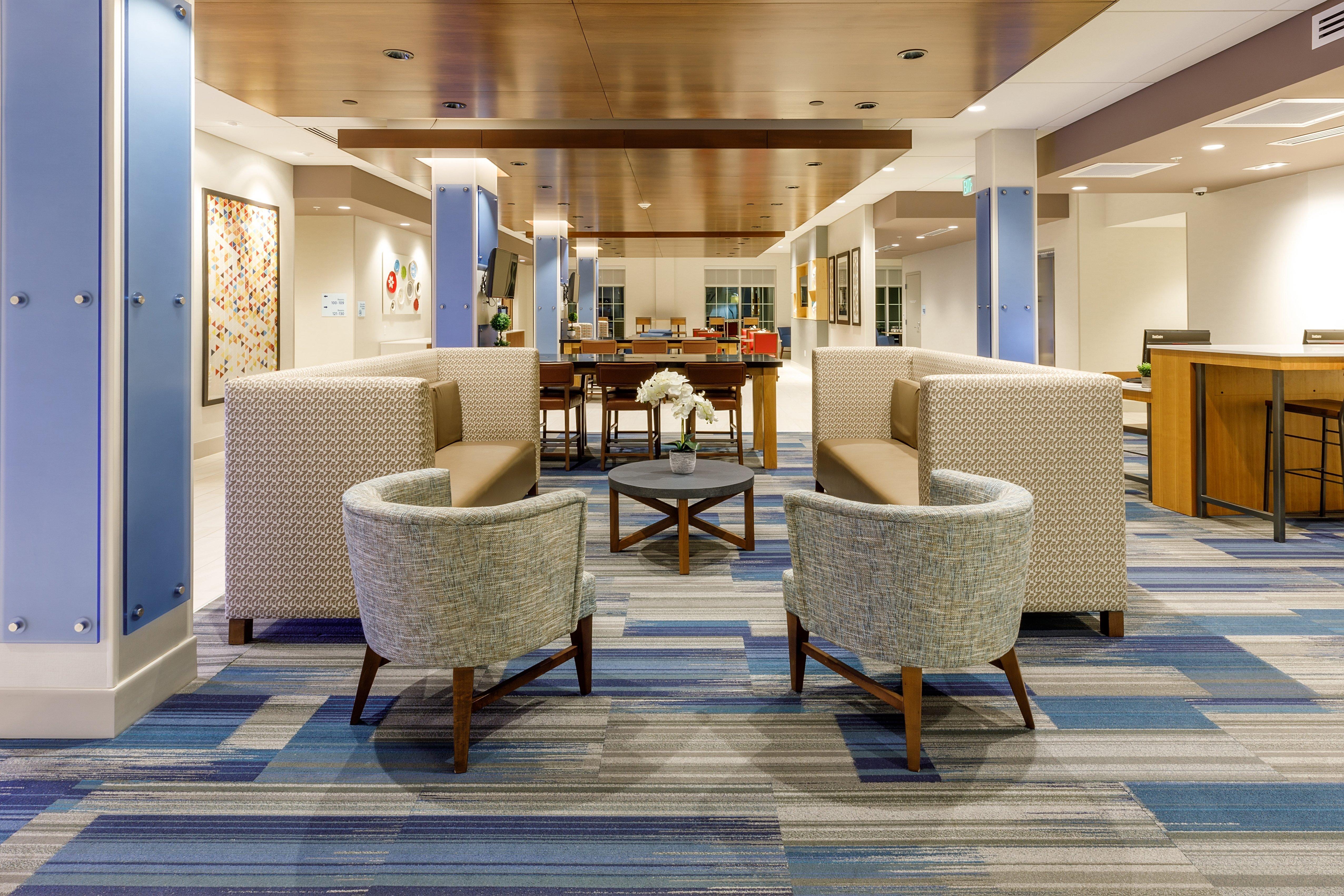 Holiday Inn Express & Suites - Sturbridge By Ihg Luaran gambar
