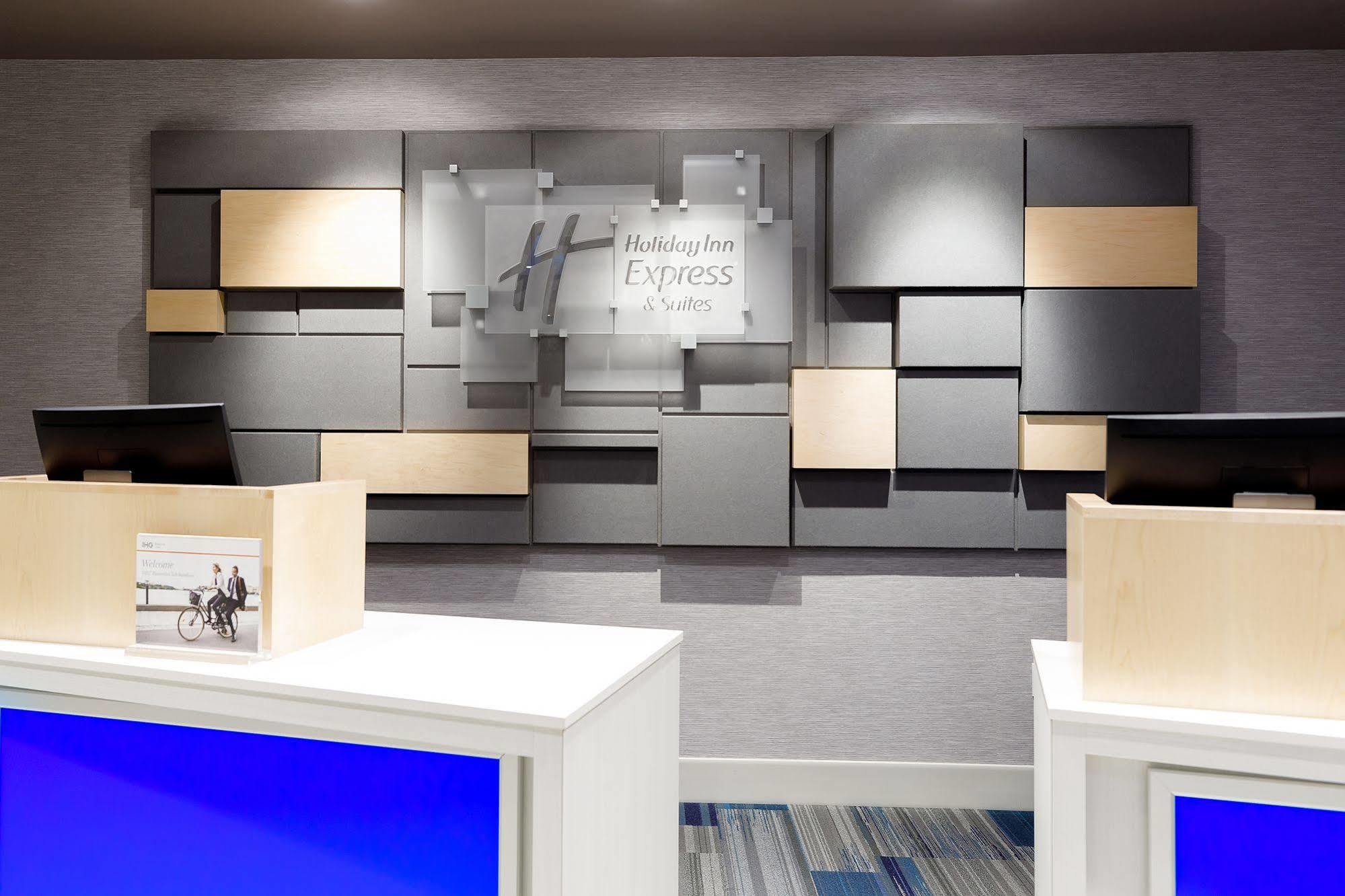 Holiday Inn Express & Suites - Sturbridge By Ihg Luaran gambar