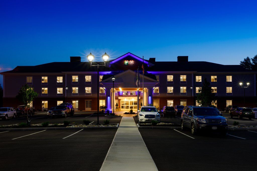 Holiday Inn Express & Suites - Sturbridge By Ihg Luaran gambar